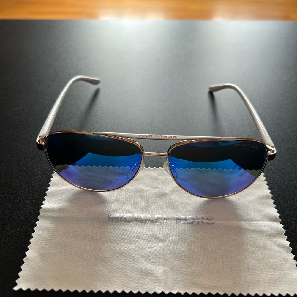 Michael Kors sunglasses - Picture 9 of 10
